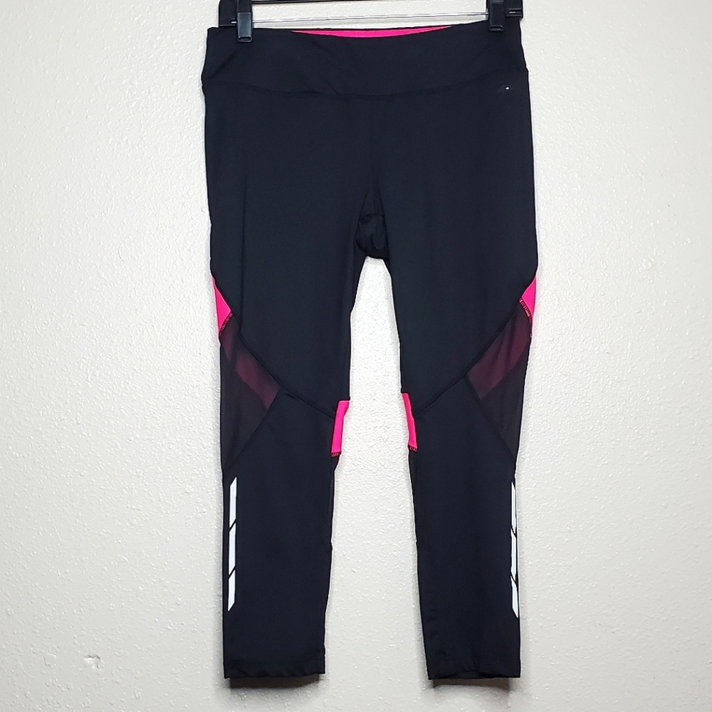 EUC AVIA Black Pink Capri Athletic Workout Stetchy Spanx Leggings (Size: M)